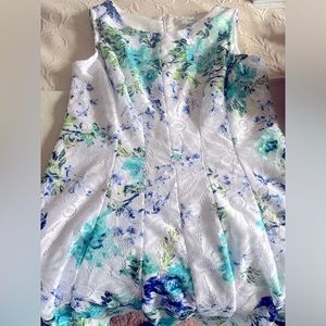 Junior’s/Young women’s/Petite women’s Easter dress